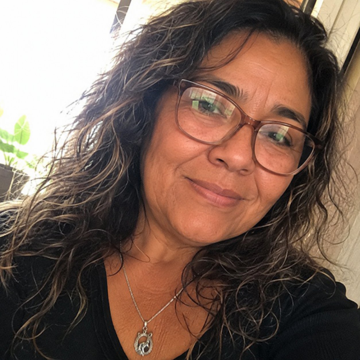 files/perfil_mujer_lentes_comprimido.jpg
